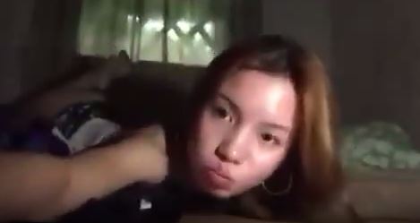 Yang Lagi Viral Unboxing Kembang Desa Yang Suka Nya Ngulek Di Atas Crt Berkali Kali